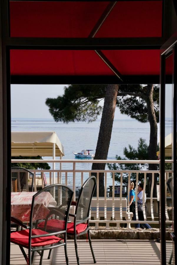 Sesar Apartments Krk - No. 1 Iva Krk Town Buitenkant foto